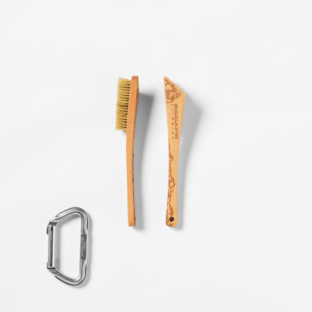 Brosse Crag Brush - Escape Climbing